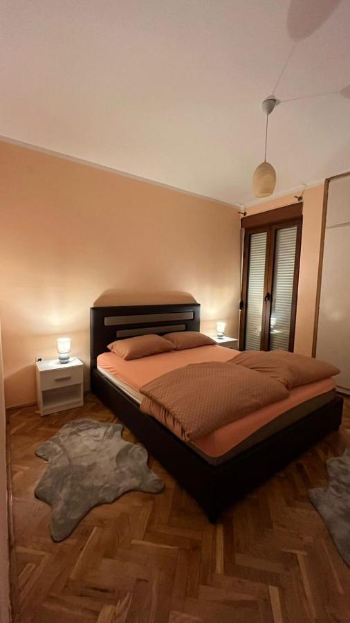 Majdini Clock Tower Apartman Podgorica Exterior foto