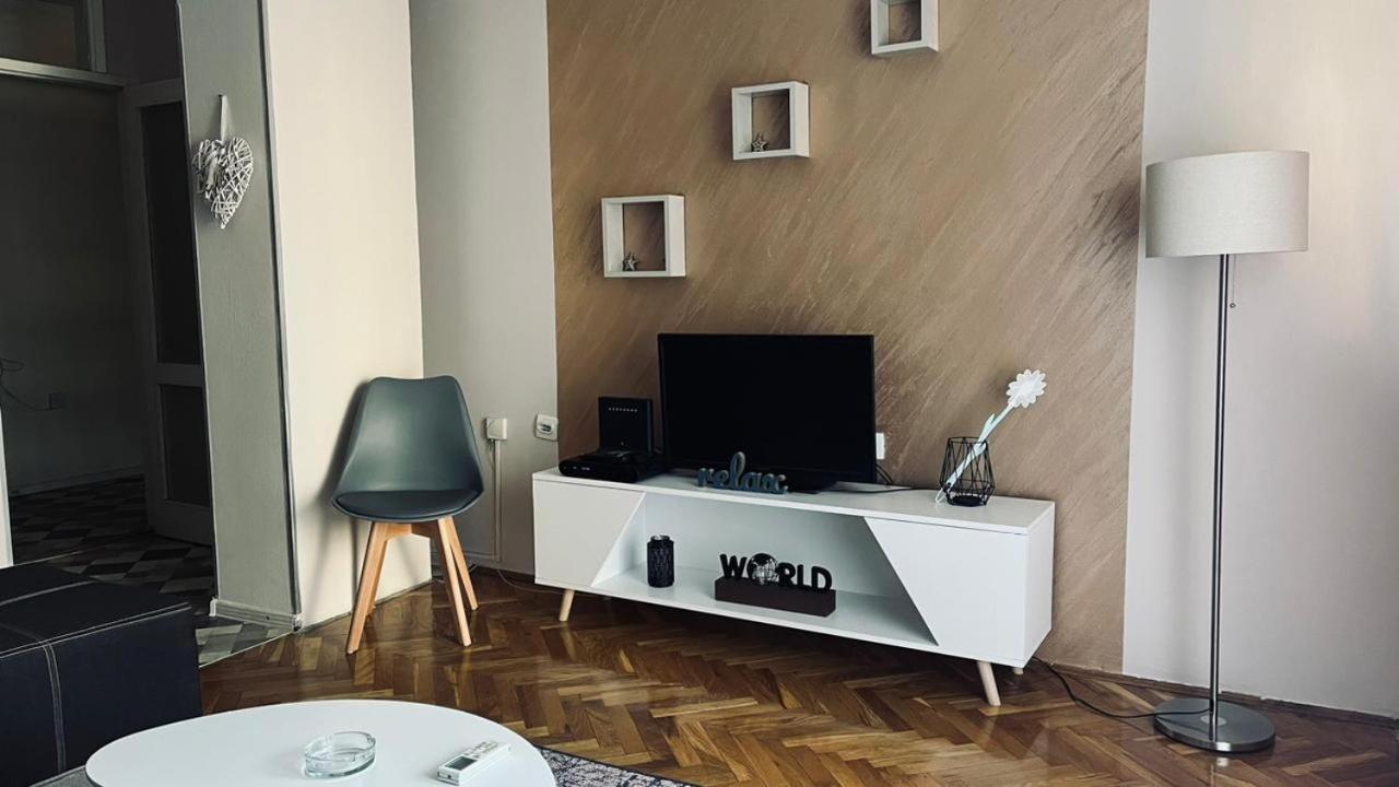 Majdini Clock Tower Apartman Podgorica Exterior foto